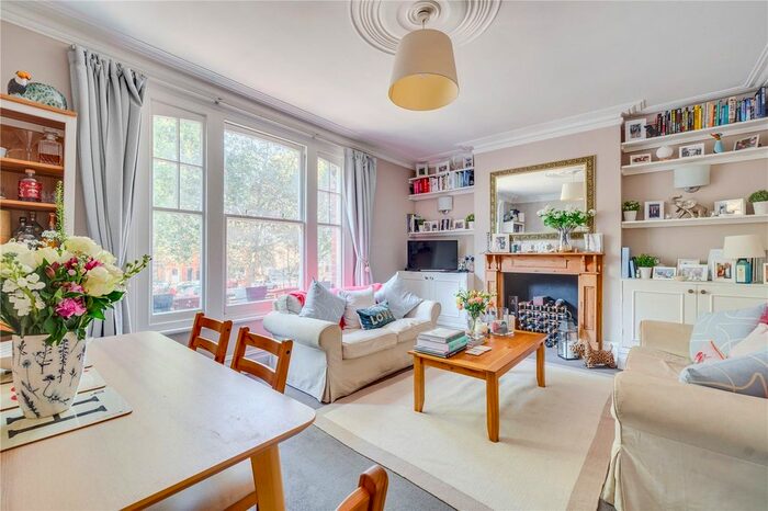 2 Bedroom Flat To Rent In New Kings Road, London, SW6