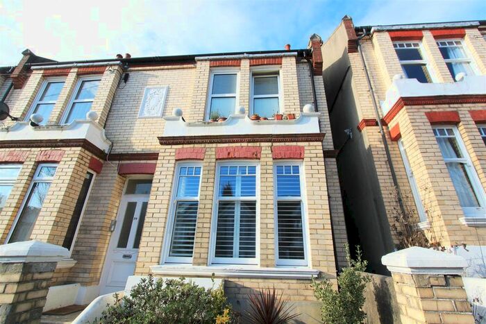 2 Bedroom Flat To Rent In Hollingbury Park Avenue, Brighton, BN1