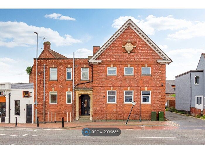 2 Bedroom Flat To Rent In Cannon Street, Wellingborough, NN8