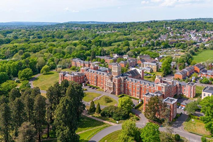 3 Bedroom Apartment For Sale In Royal Earlswood Park, Victoria Court Royal Earlswood Park, RH1