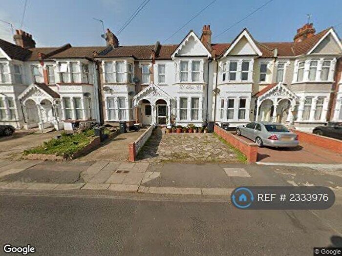 2 Bedroom Flat To Rent In Belmont Road, Ilford, IG1
