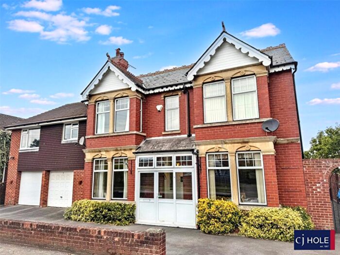 5 Bedroom Detached House For Sale In Churchdown Lane, Hucclecote, Gloucester, GL3
