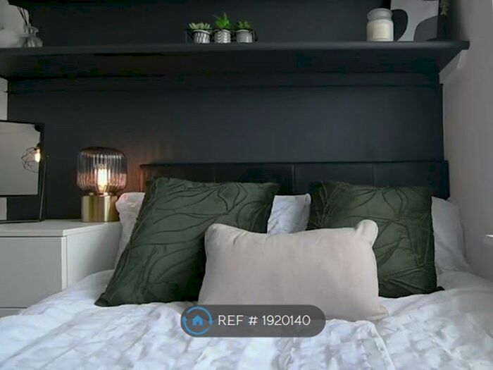 5 Bedroom Semi-Detached House To Rent In Courtenay Close, Norwich, NR5