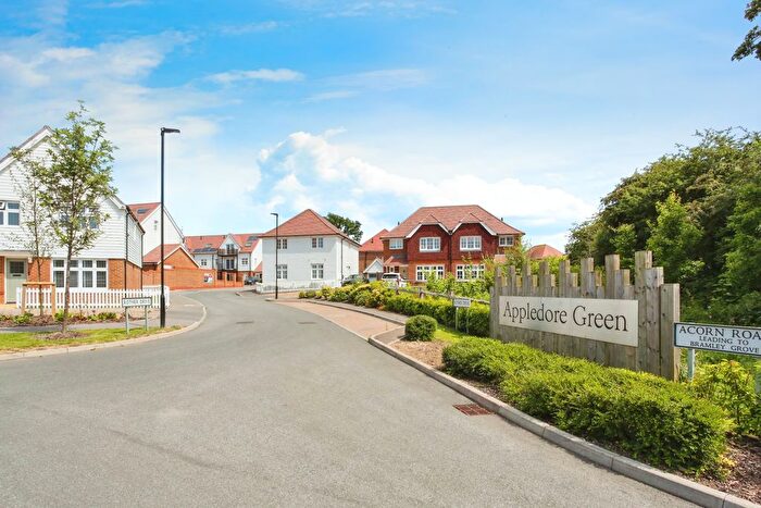 1 Bedroom Flat For Sale In Rother Drive, Tenterden, Kent, TN30