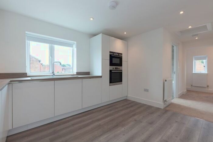 1 Bedroom Flat To Rent In Flatford Place, Kidlington, OX5