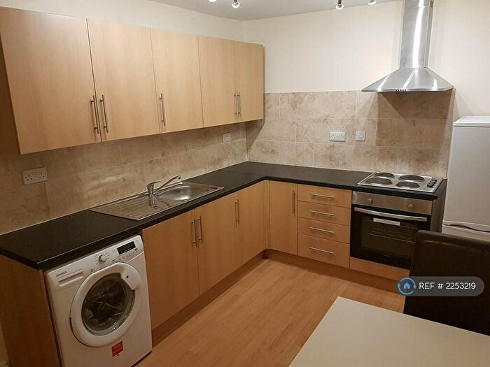 1 Bedroom Flat To Rent In Bennett Road, Leeds, LS6