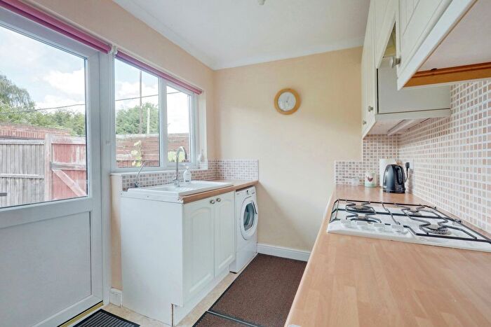 2 Bedroom Detached Bungalow For Sale In Cedar Road, Benfleet, SS7