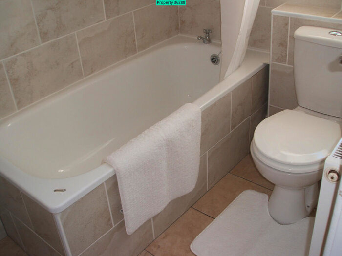 2 Bedroom Terraced House To Rent In John Street, Biggar, ML12