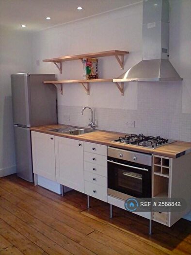 2 Bedroom Flat To Rent In Berners Road, London, N22