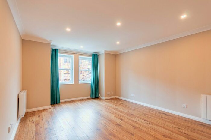 3 Bedroom Flat To Rent In Craighouse Gardens, Edinburgh, EH10