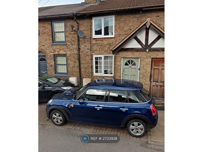 2 Bedroom Terraced House To Rent In Baddow Road, Chelmsford, CM2