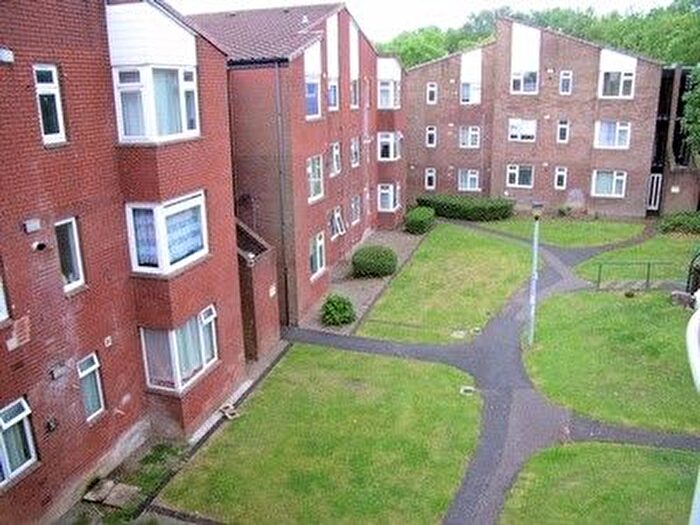 1 Bedroom Flat To Rent In Downton Court, Deercote, Telford, TF3
