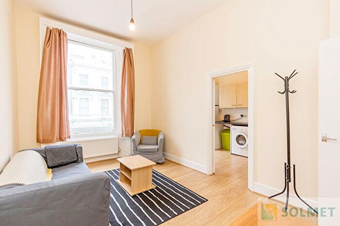 1 Bedroom Flat To Rent In Ladbroke Crescent, Notting Hill, London, W11