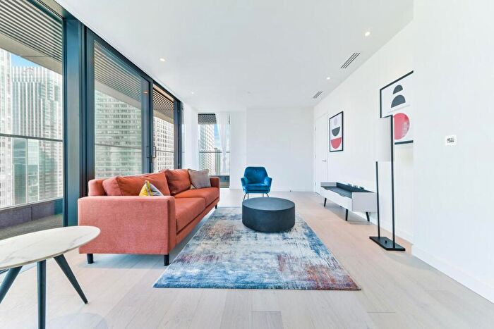 2 Bedroom Apartment To Rent In Bagshaw Building, Wardian, Canary Wharf, London, E14