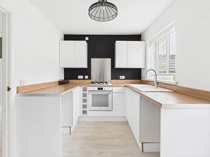 2 Bedroom Terraced House For Sale In Briarwood Close, Hull, HU7