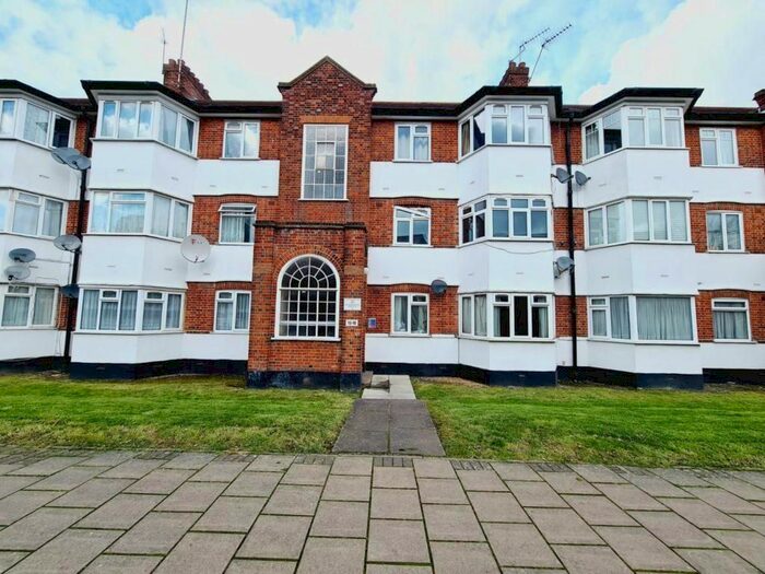 3 Bedroom Flat To Rent In High Mead, Harrow-On-The-Hill, Harrow, HA1
