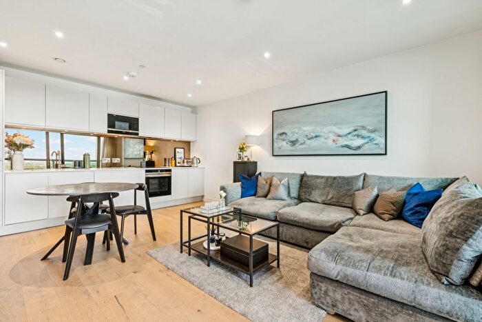 1 Bedroom Flat For Sale In Buckhold Road, SW18