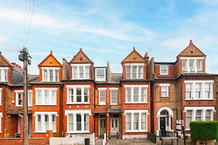 5 Bedroom Terraced House For Sale In Marney Road, Battersea, London, SW11