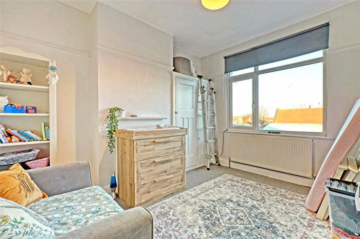 3 Bedroom Terraced House For Sale In Hamstel Road, Southend-on-Sea, Essex, SS2