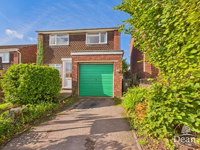 3 Bedroom Detached House For Sale In Primrose Way, Lydney, GL15
