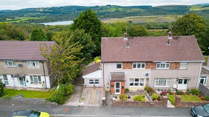 3 Bedroom Semi-Detached House For Sale In Heol Shon, Cefn Cribwr, Bridgend, CF32