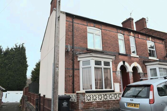 3 Bedroom Semi-Detached House To Rent In Stanley Street, Swadlincote DE11
