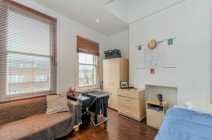 Studio To Rent In Harrow Road, Maida Vale, London, W10