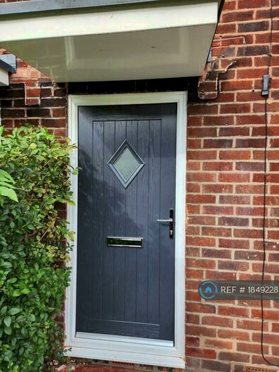 3 Bedroom Semi-Detached House To Rent In Bordale Avenue, Manchester, M9