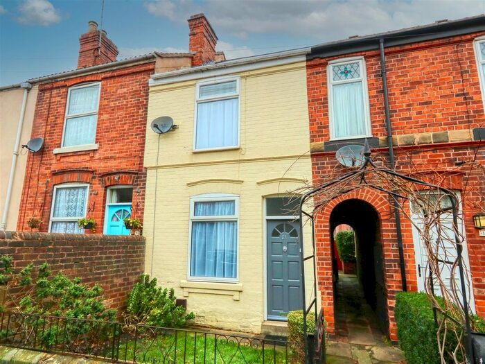 2 Bedroom Terraced House To Rent In Sterland Street, Brampton, Chesterfield, Derbyshire, S40