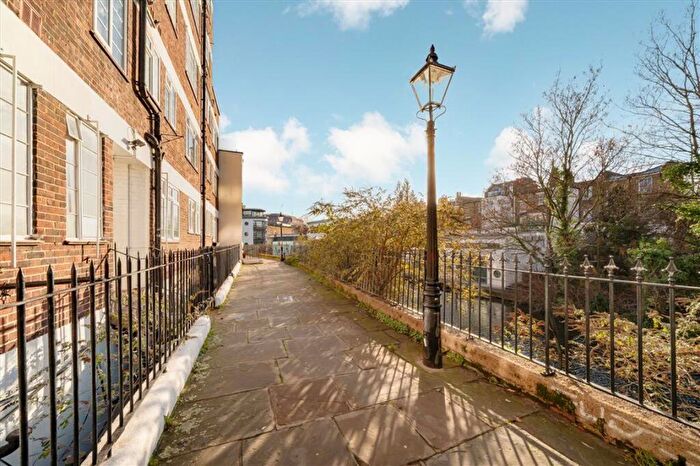 1 Bedroom Flat For Sale In Camden Road, Camden Town, NW1
