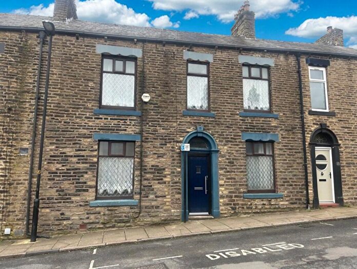4 Bedroom Terraced House For Sale In Church Street, Lees, Oldham, Greater Manchester, OL4