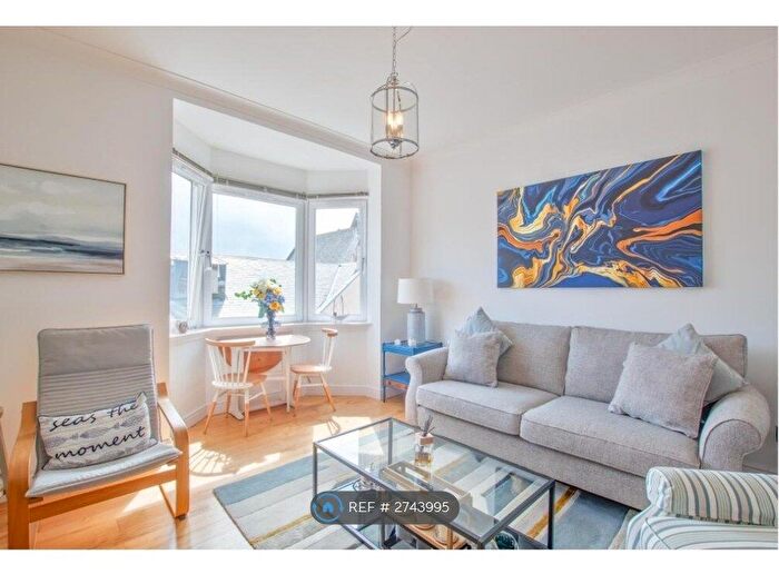 2 Bedroom Flat To Rent In Nelson Street, Largs, KA30