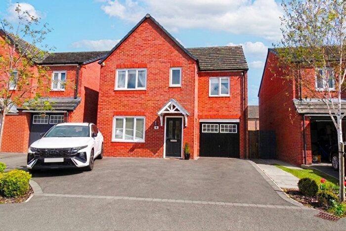 4 Bedroom Detached House For Sale In Oak Drive, Penyffordd, CH4