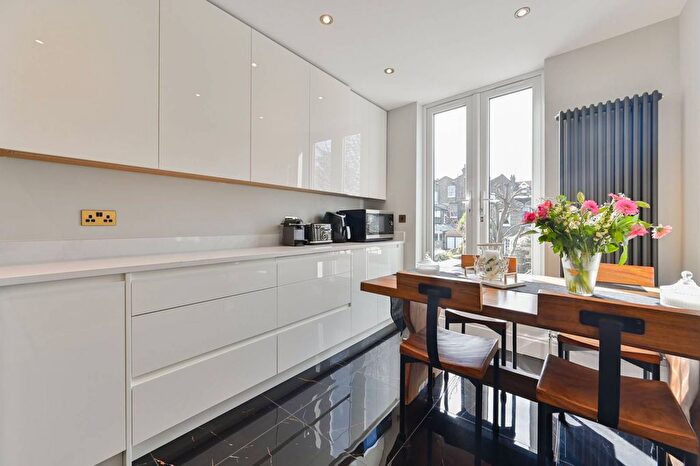 3 Bedroom Property For Sale In Dempster Road, The Tonsleys, London, SW18