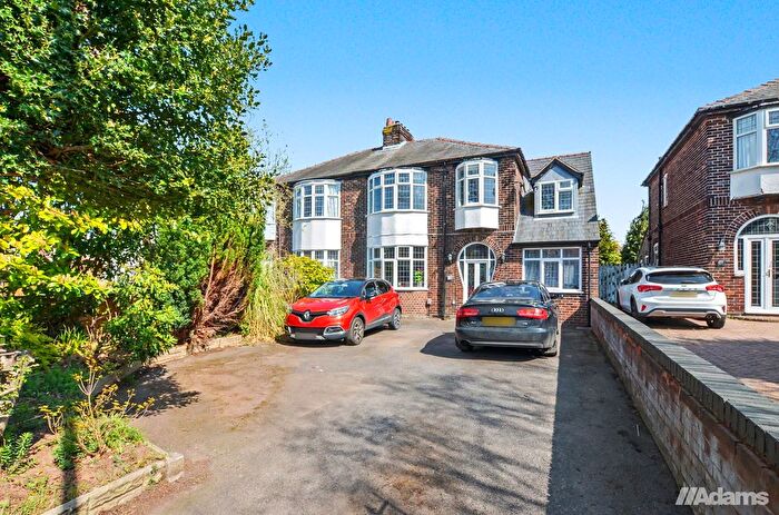 5 Bedroom Semi Detached House For Sale In Moughland Lane, Higher Runcorn, WA7