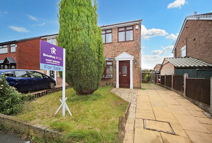 3 Bedroom Semi-Detached House For Sale In Abbeydale, Appley Bridge, WN6