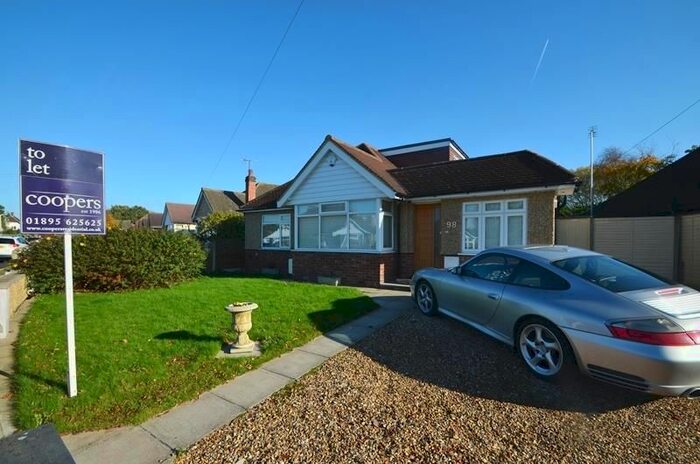 4 Bedroom Detached House To Rent In Bushey Road, Ickenham UB10