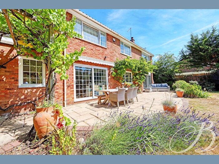 5 Bedroom Detached House To Rent In Battlemead Close, Maidenhead, SL6