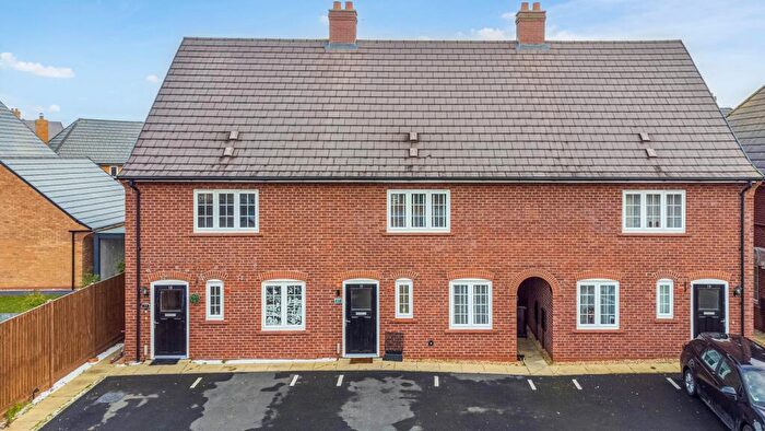 3 Bedroom Terraced House For Sale In Honey Quest, Stewartby, MK43