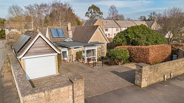 3 Bedroom Bungalow For Sale In The Waterloo, Cirencester, Gloucestershire, GL7