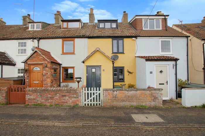 3 Bedroom Terraced House For Sale In Parkfield Rank, Pucklechurch, Bristol, BS16