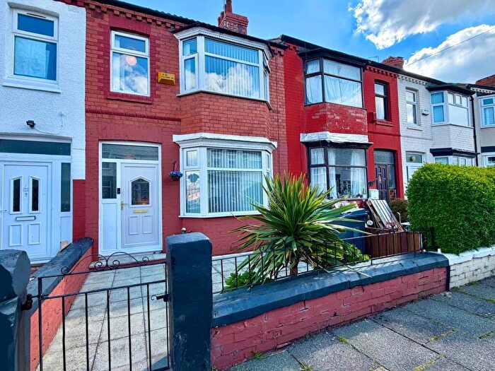 3 Bedroom Terraced House For Sale In Gorsefield Road, Prenton, Merseyside, CH42