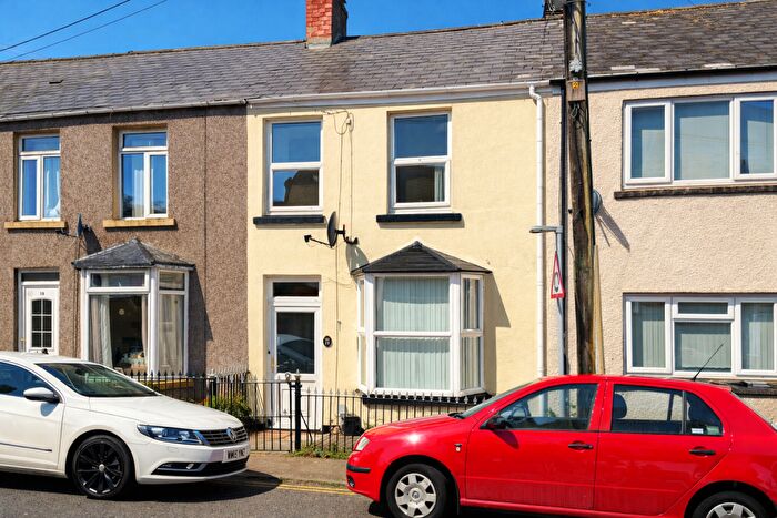 3 Bedroom Terraced House For Sale In Woodside Street, Cinderford, GL14