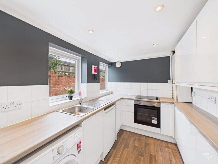 4 Bedroom Terraced House To Rent In Bentham Road, Brighton, BN2