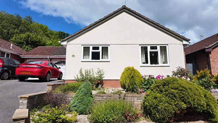 3 Bedroom Bungalow For Sale In Coniston Road, Ogwell, TQ12
