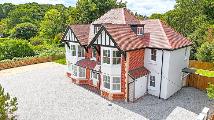 1 Bedroom Flat To Rent In Pikes Hill, Lyndhurst, SO43