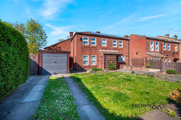 3 Bedroom End Of Terrace House For Sale In Hillcrest Mews, Retford, DN22