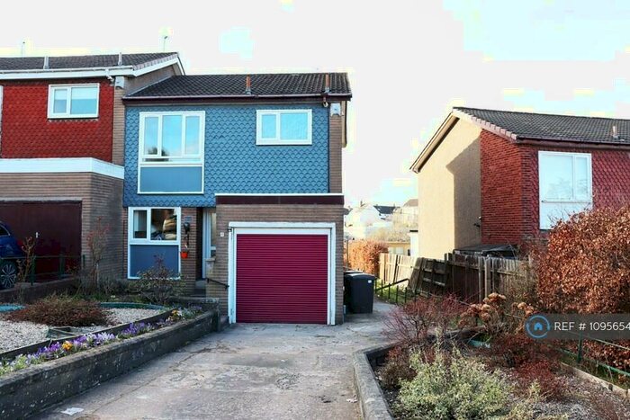 3 Bedroom End Of Terrace House To Rent In Buchlyvie Road, Paisley, PA1