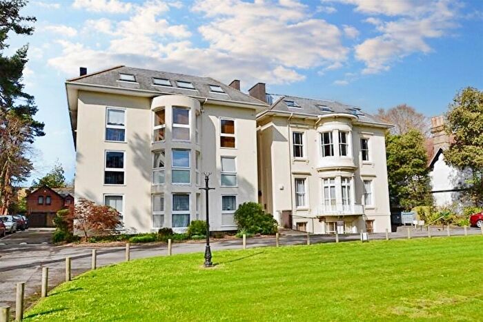 2 Bedroom Flat For Sale In Bournemouth, BH1