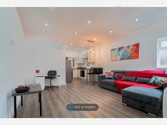 1 Bedroom Flat To Rent In Corbett Street, Smethwick, B66